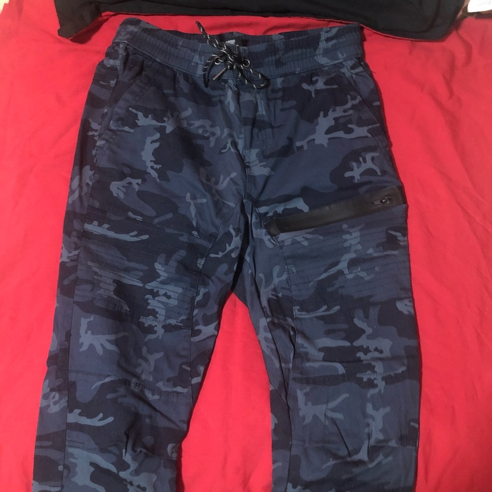 Joggers - Picture 2 of 2